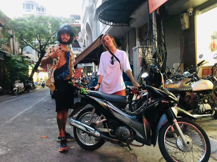 Tang Motorbike customer 107