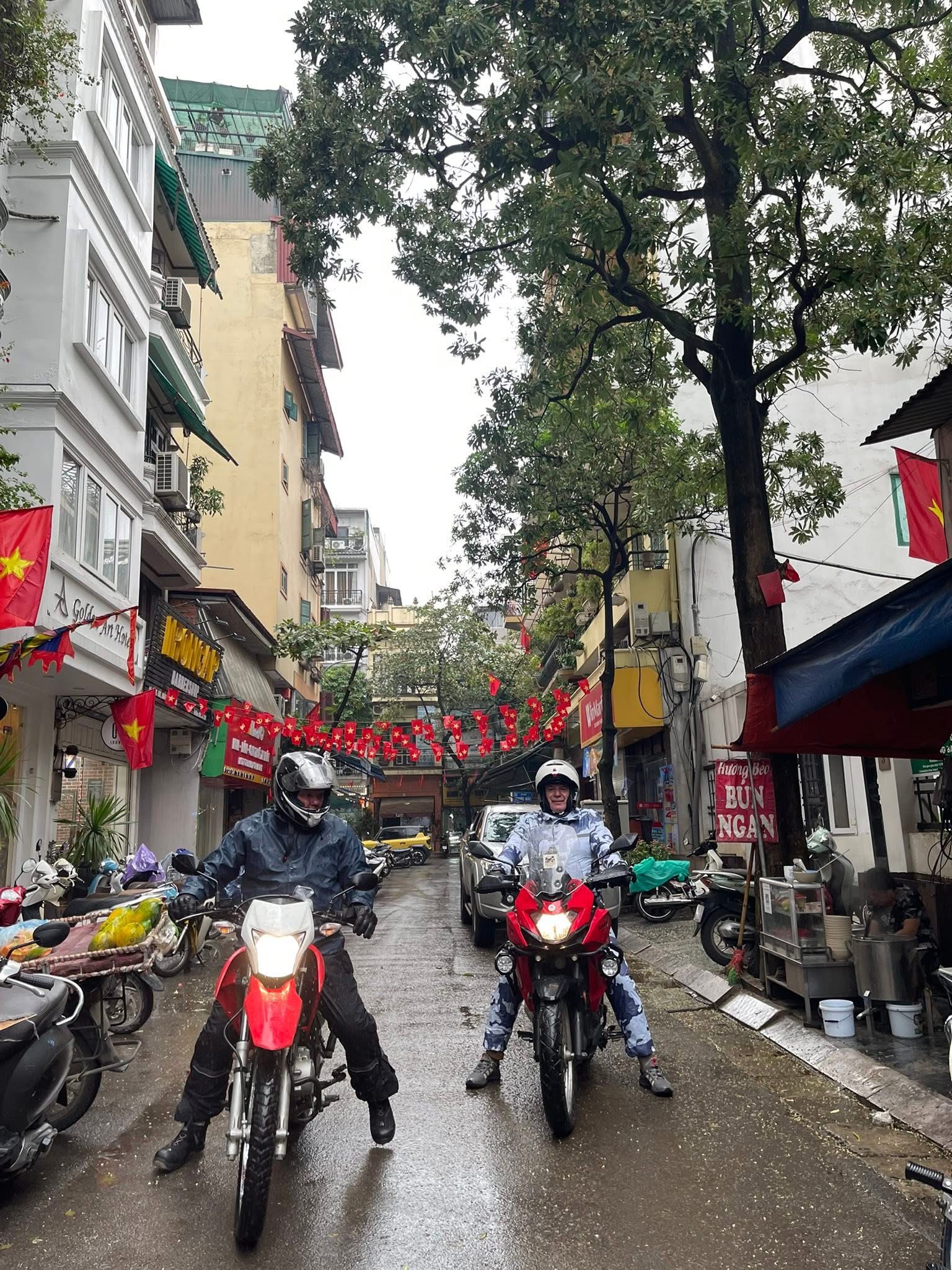 Tang Motorbike